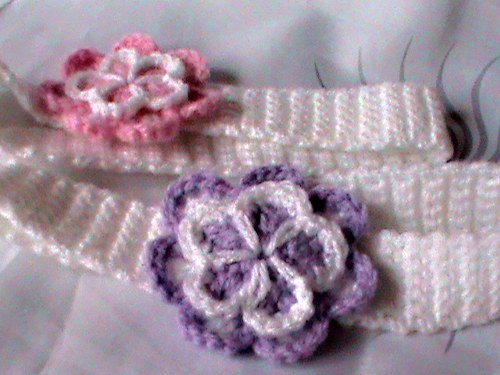 Čelenky s kytičkou-40cm — foto 1