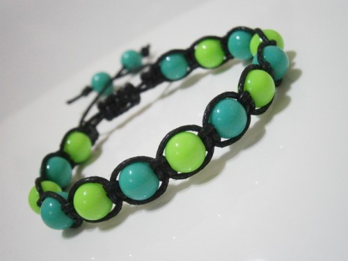 "Neonek" - dětský náramek (macramé/shamballa) — foto 1
