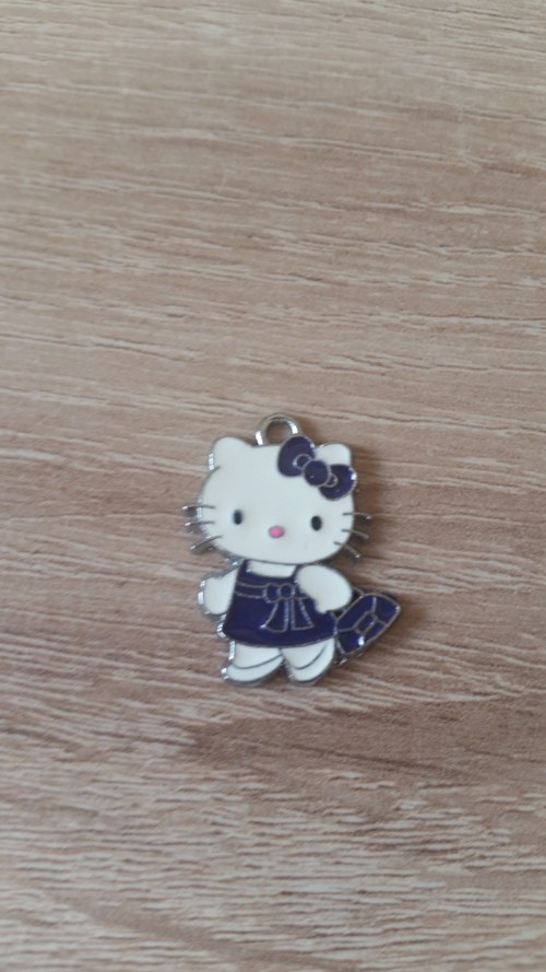 Hello Kitty s kabelkou