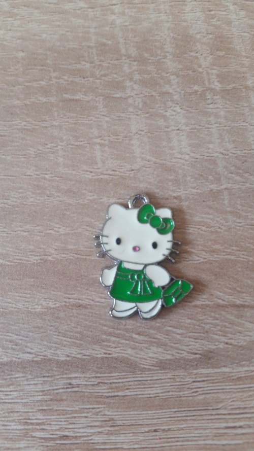Hello Kitty s kabelkou — foto 1