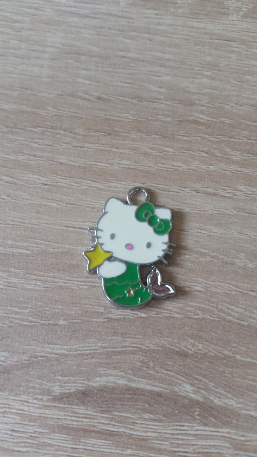 Hello Kitty s hvězdičkou — foto 1
