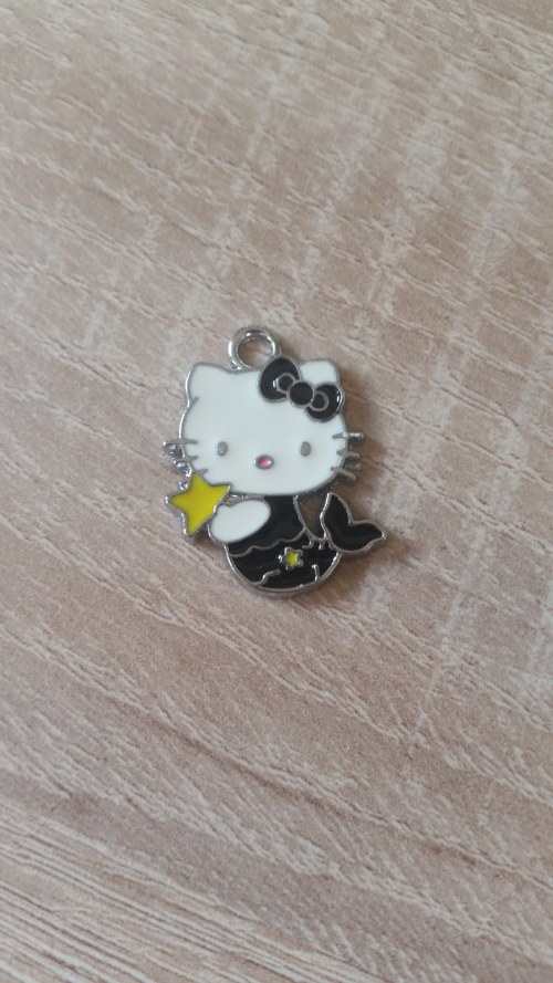 Hello Kitty s hvězdičkou — foto 1