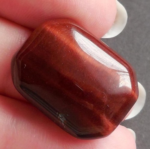 Býčí oko - kabošon (25 x 18 mm) — foto 1