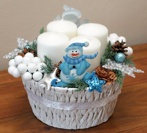 Adventní svícen se sněhuláčky — foto 1