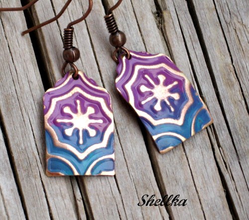 Náušnice ,,SMALL PURPLE & TURQUOISE TAG,, — foto 1