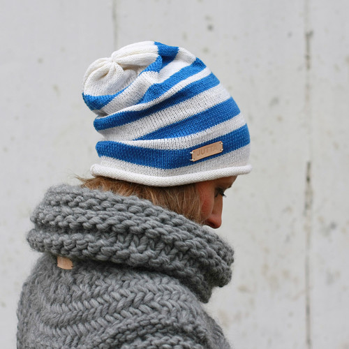Hutschka modro-bílá 100% MERINO