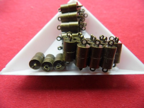Magnetické zapínání / 16x6 /