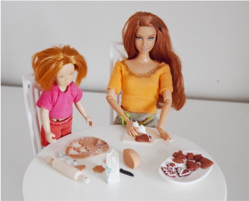 Barbie pečou a zdobí perníky — foto 1