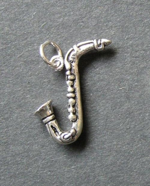 Saxofon - stříbrný přívěšek — foto 1