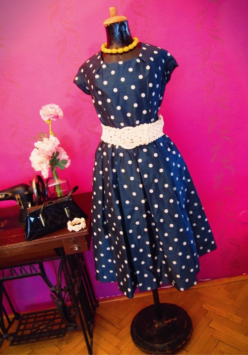 SLEVA'Retro šaty dots — foto 1