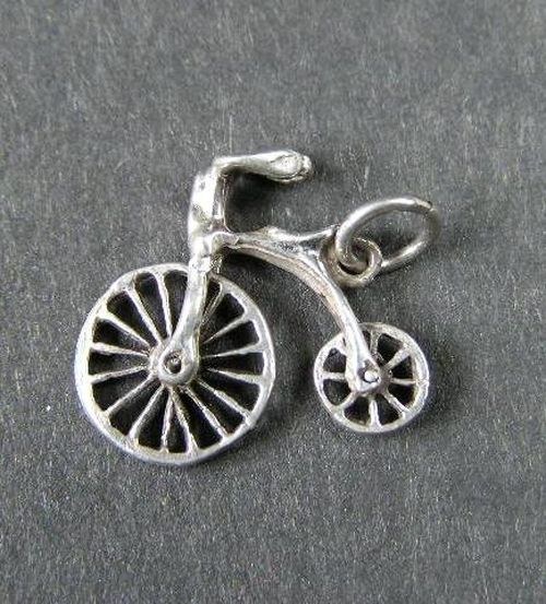 Velociped - stříbrný přívěšek