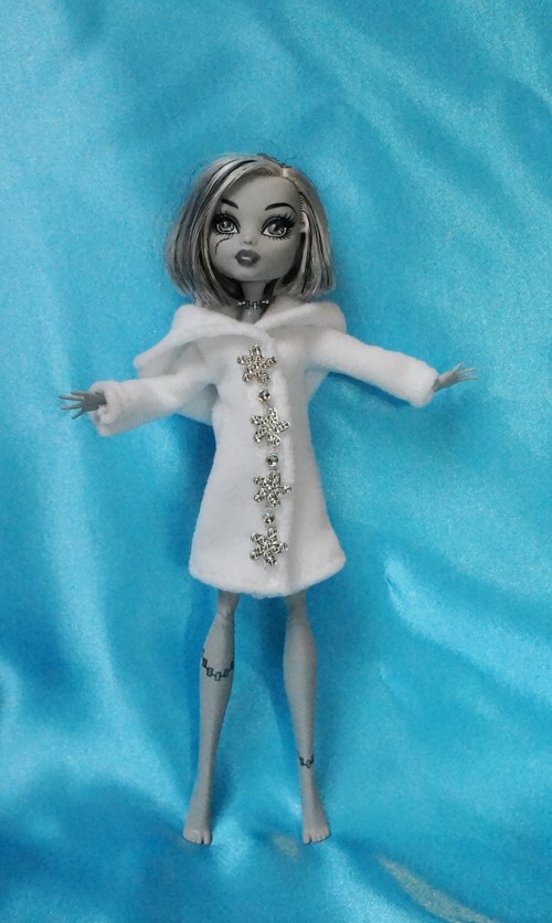 Sněhový kabátek pro Monster High — foto 1