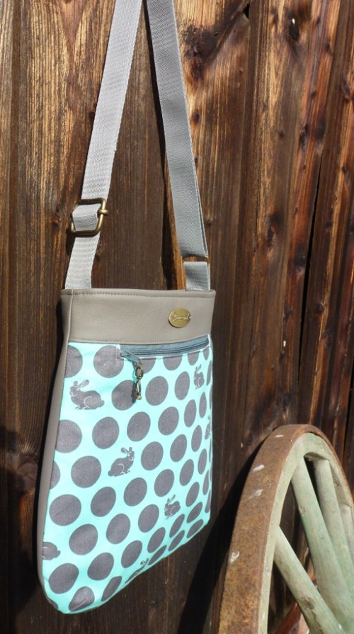 Crossbody kabelka Zajíc — foto 1