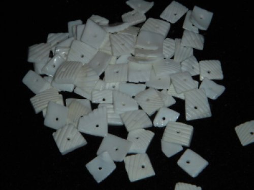Bílé úlomky mušlí, nové (40g) — foto 1