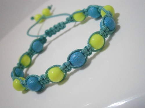 Neonový náramek (macramé/shamballa) — foto 1