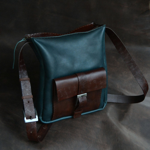 Kabelka A4 na zip — foto 1