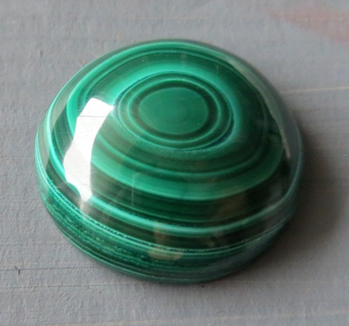 Malachit kabošon - 3cm, č.1 — foto 1