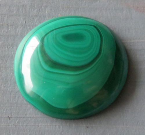 Malachit kabošon - 3cm, č.3 — foto 1