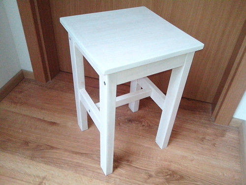 Designový stolek VINTAGE styl - bílá — foto 1