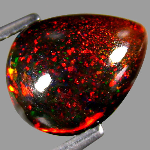 Ethiopský černý opál 1.560 cts — foto 1