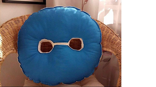 Oboustranný polštář KNOFLÍK — foto 1
