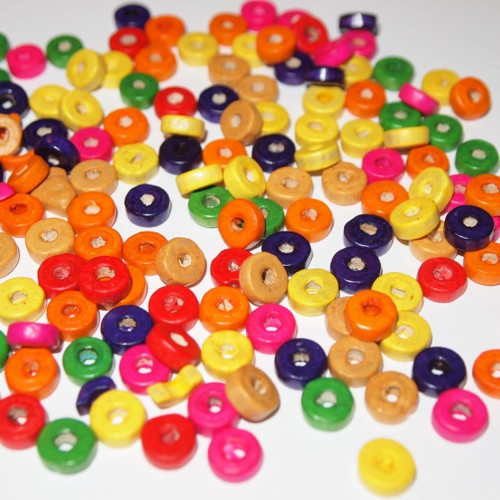 Dřevěné korálky - donut 8 x 3,5 mm (cena 250ks)
