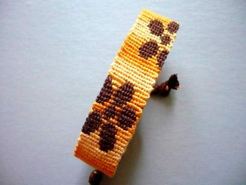 Meruňkový náramek