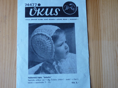 Vkus č. 74477, háčkovaná čepička karkulka — foto 1