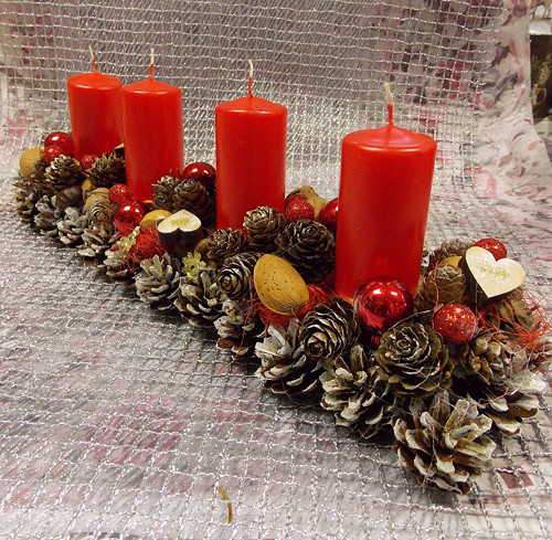 Červená adventní lišta — foto 1