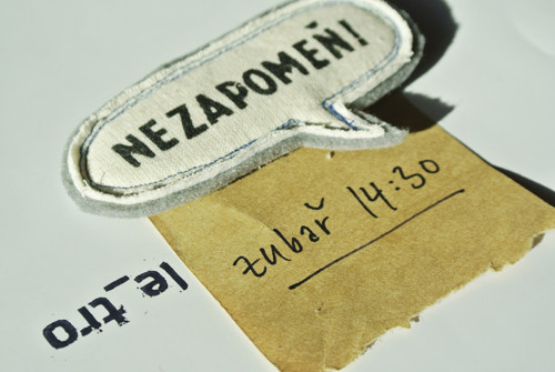 NEZAPOMEŇ! magnet — foto 1
