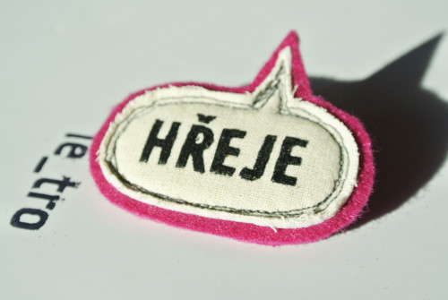 Brož HŘEJE! — foto 1