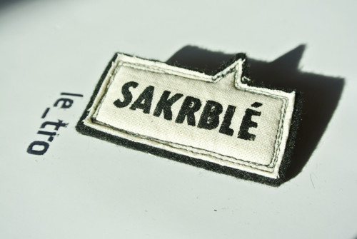 Brož SAKRBLÉ — foto 1
