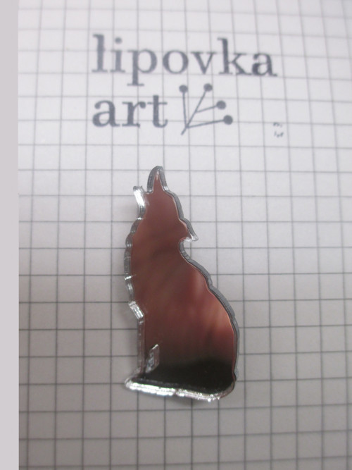 Vlk stříbřitý