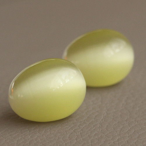 Kočičí oko - syntetické - vajíčko 27x21mm