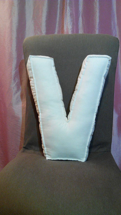 Polštář písmeno (40 cm) — foto 1