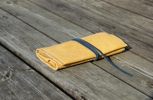 Pouzdro "SAHARA" - upcycling — foto 1