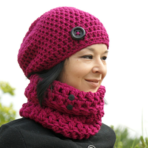 Magenta (nákrčník) — foto 1