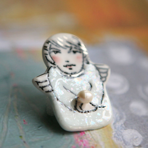 Anděl Julek (porcelán.brož) — foto 1