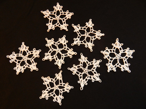 Háčkovaná hvězda - 7,5 cm