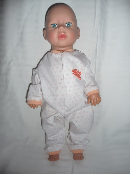 Mimi 43 cm, overalek do postýlky — foto 1