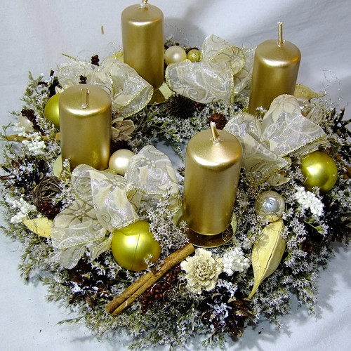 Adventní věnec - Zlatíčko — foto 1