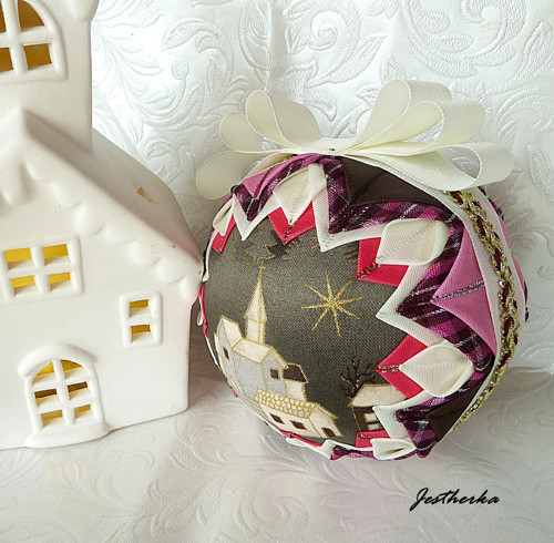 Vánoční koulička 10cm — foto 1