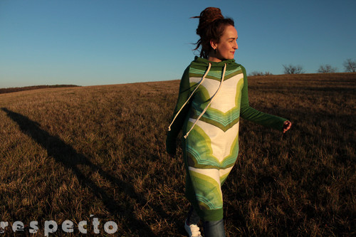 Mikinošaty ............ vel. M - L — foto 1