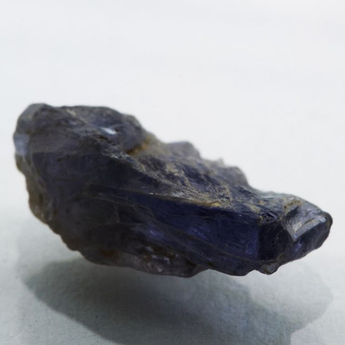 Iolit -- Tanzánie -- 1,57ct — foto 1