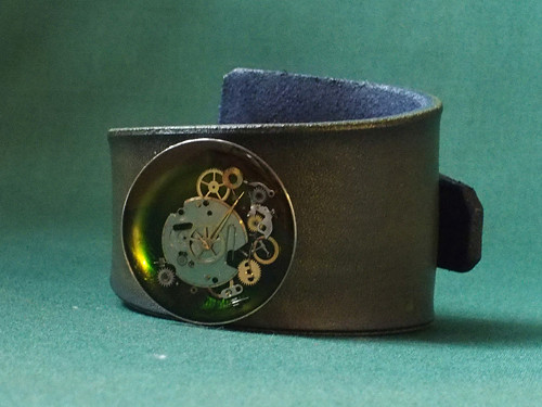 Steampunkový kožený náramek — foto 1