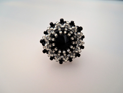 Swarovski prsten "Black star"- dospělácký! — foto 1