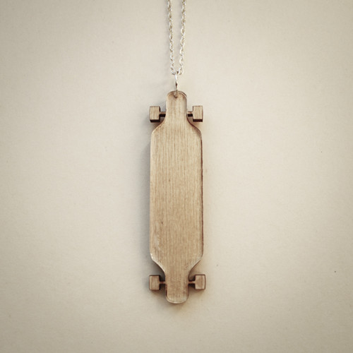 Přívěsek Longboard — foto 1