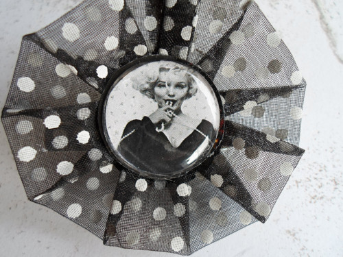 Brož - sponka Marilyn — foto 1