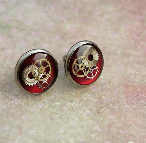 Burgundy circles — foto 1