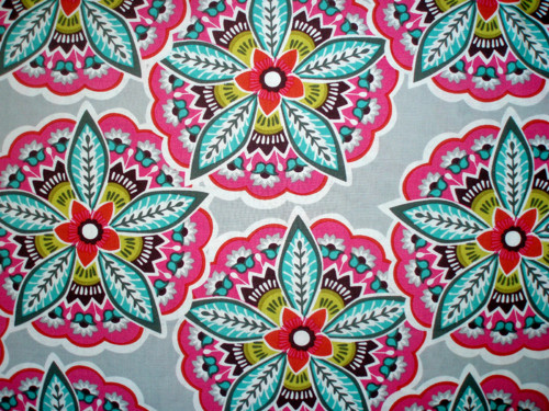 Lottie collection - Majestic Blooms Lt Grey